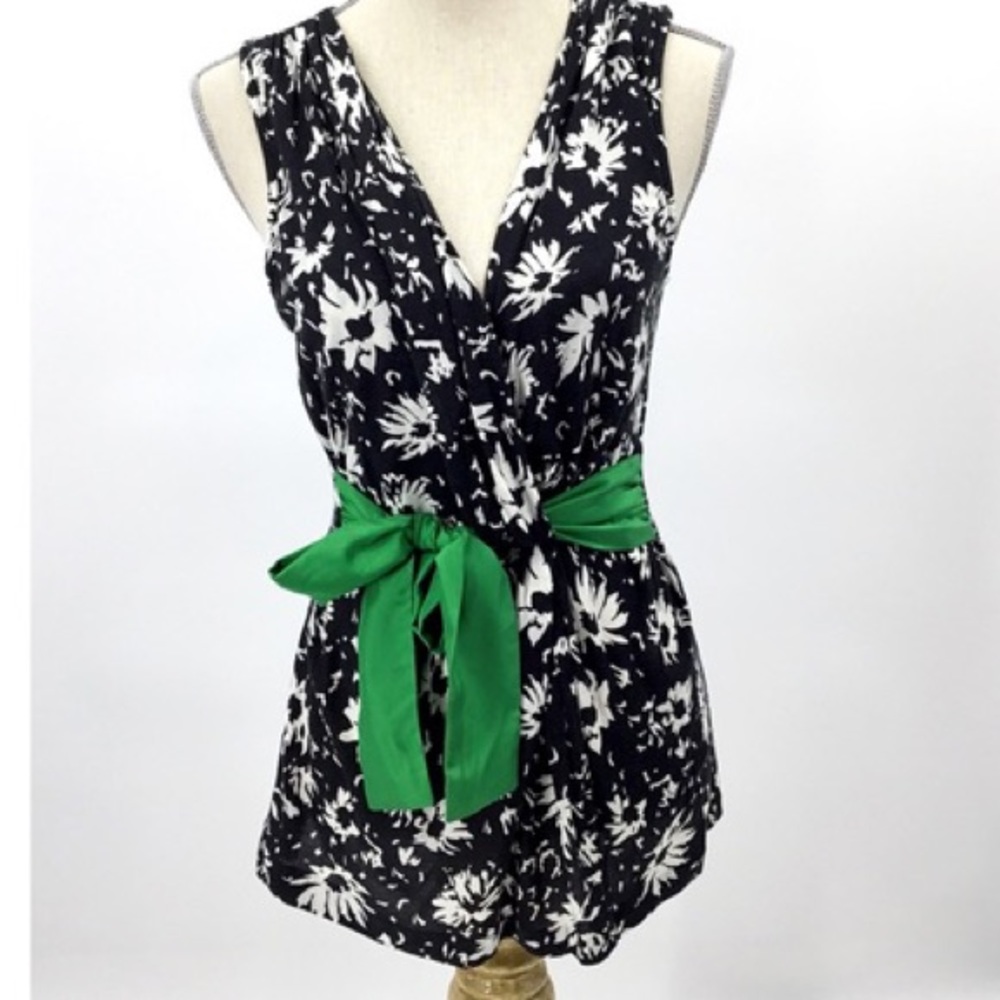 EUC Ric Rac Anthropologie black white green tie M